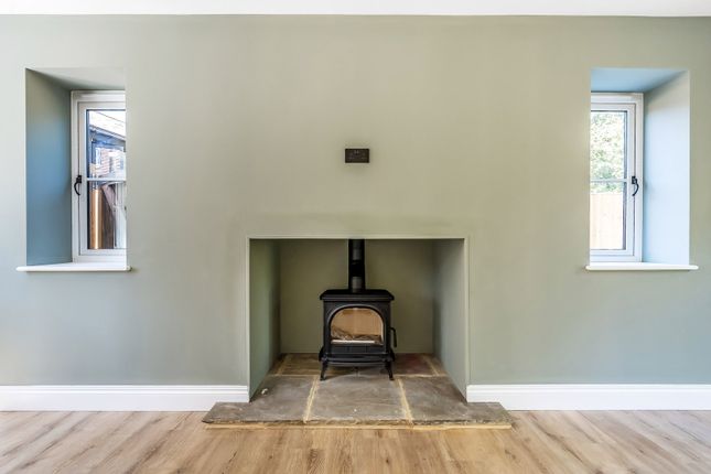 Foxglove Cottage & Rosehip Cottage, 4 & 4a Paddock Grove, Leatherhead photo 4