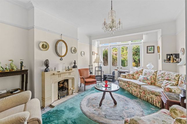 30, Avenue Road, Teddington photo 4
