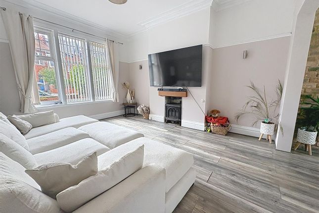 2, Eastbourne Road, Hornsea photo 3