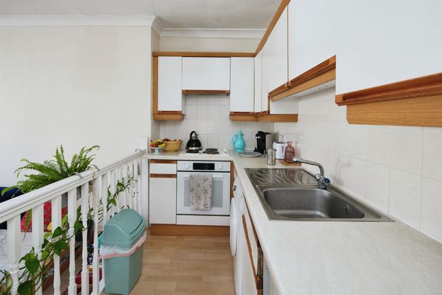 Flat 15, 106, Lansdowne Place, Hove photo 2