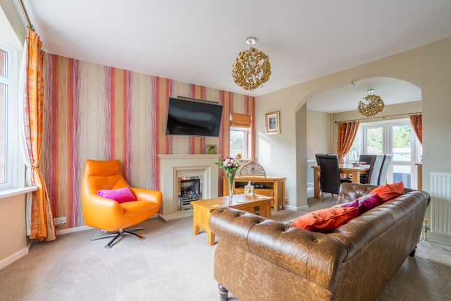 8, Mill Lane, Kidderminster photo 2
