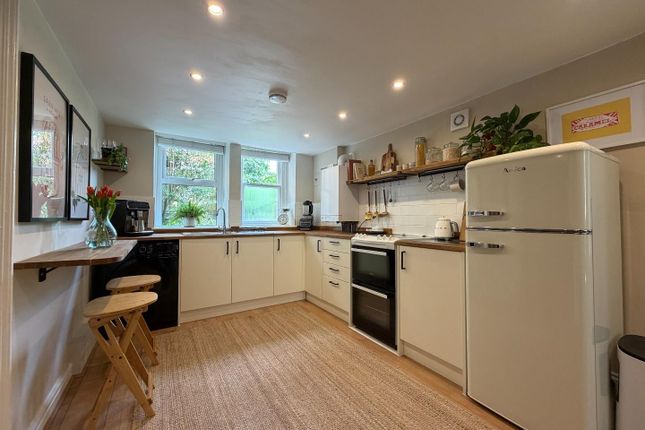 Flat B 9, Earls Avenue, Kent photo 2