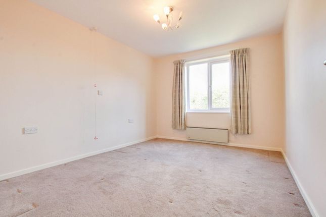 28 Primrose Court Kings Road, Brentwood photo 4
