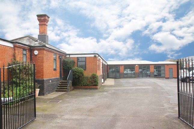 Office to let in Suite 1B, Station Court, Cookham, Maidenhead