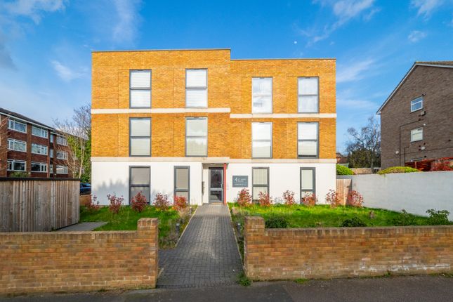 Thumbnail Flat for sale in St James Road, Sutton