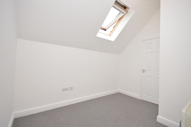 WELLINGBOROUGH photo 5