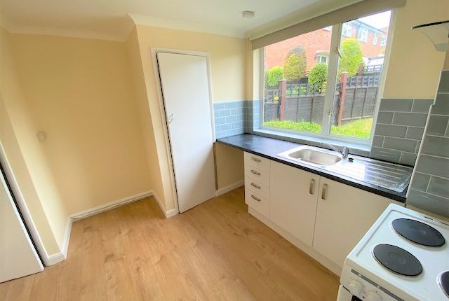 76, Almondsbury Road, Portsmouth photo 2