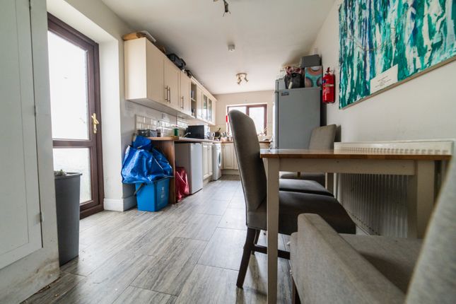 34, Sapphire Street, Cardiff photo 2