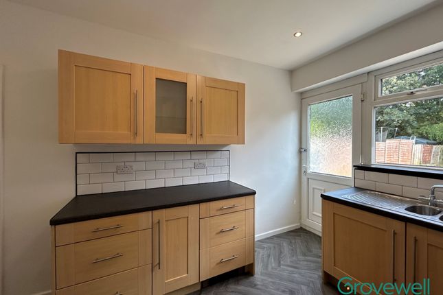 212 Broadoak Road, Ashton-under-Lyne photo 4