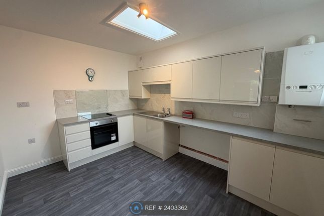 Queen Elizabeth Court, Great Yarmouth photo 4