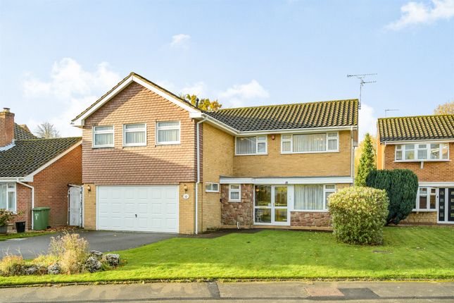 Thumbnail Detached house for sale in Rollswood Drive, Solihull