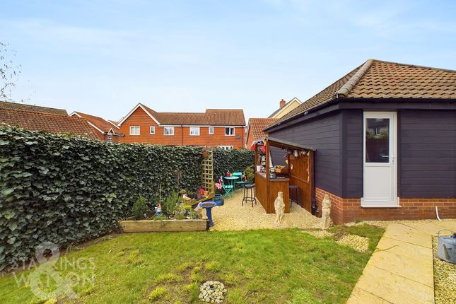 Detached house for sale in Brownes Grove, Loddon, Norwich
