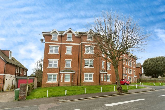 Flat for sale in Upper Avenue, Eastbourne