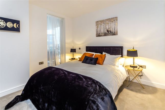 Flat for sale in Scarbrook Road, Croydon