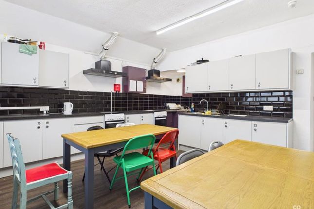 Room 7, 22-23 Bedford Square, Brighton photo 3
