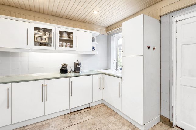 5 Mossgiel Cottages, Livingston photo 4