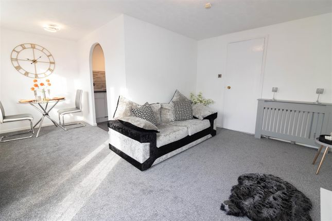 Flat for sale in Chathill Close, Whitley Bay