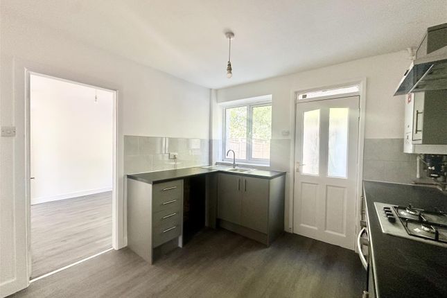 97, Sturgeon Avenue, Nottingham photo 3