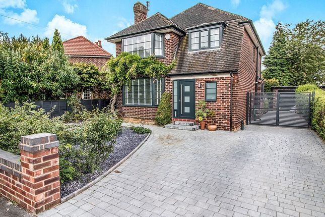 Homes To Let In Dorchester Close Hale Altrincham Wa15 Rent