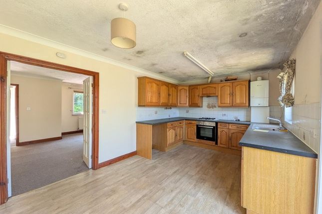 2 Highburrow Court, Pool, Redruth photo 2