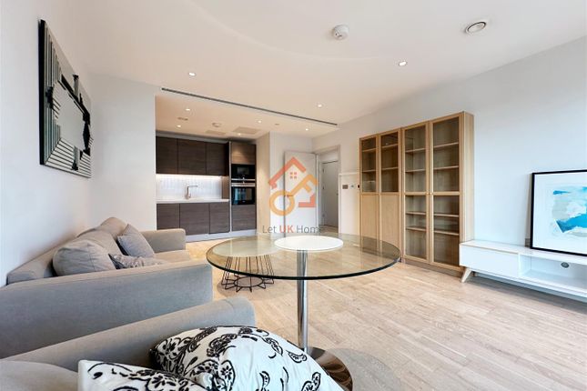 1-bed flat on 98 Camley Street, London, £3,150/mo