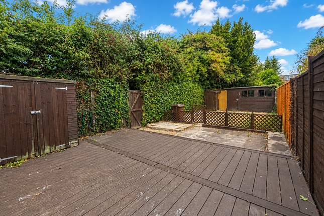 51, Chestnut Way, Colchester photo 4