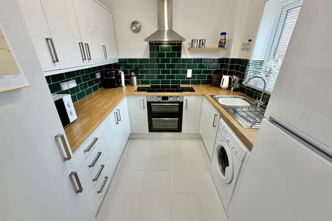 11, Romsey Road, Yeovil photo 2