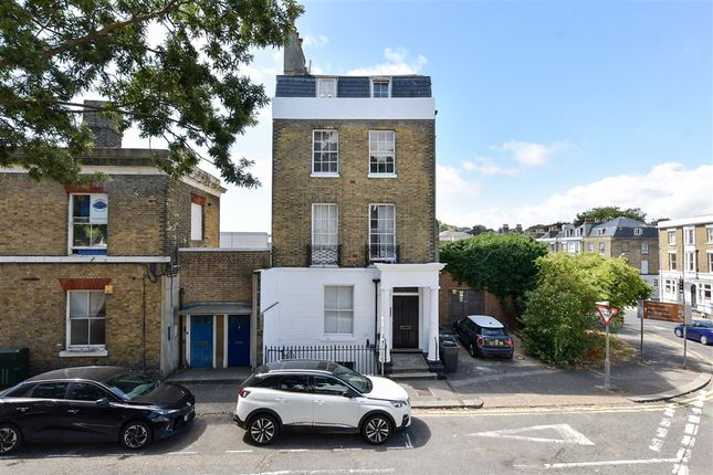 2-bed flat on Castle Hill Road, Dover, £110,000