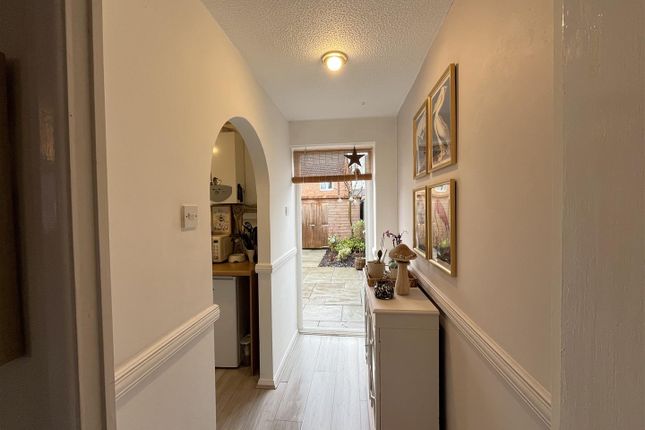 15, Russett Way, Newent photo 4