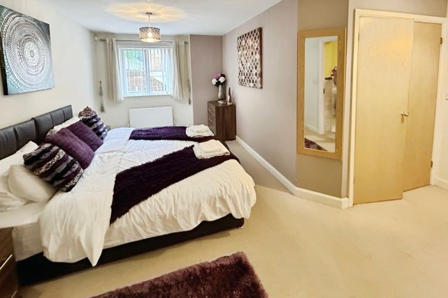 9, Lower Corniche, Hythe photo 5