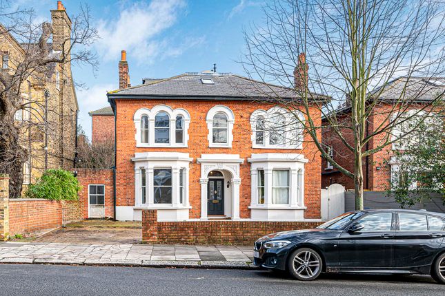 Thumbnail Flat for sale in Mount Park Road, Ealing