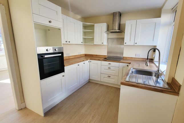 Stanningley Road, Leeds photo 2