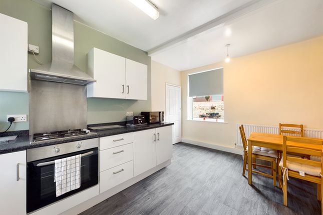 2 bed flat for sale in Spring Street, Liversedge WF15