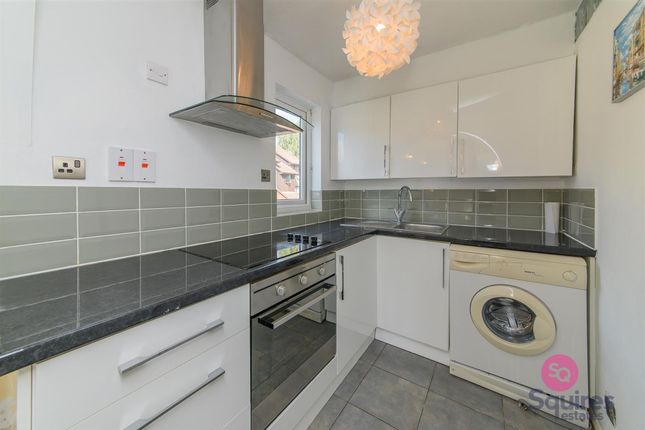 17 Pasteur Close, London photo 4