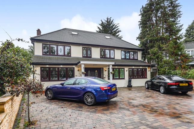 Thumbnail Detached house to rent in Bracken Drive, Chigwell