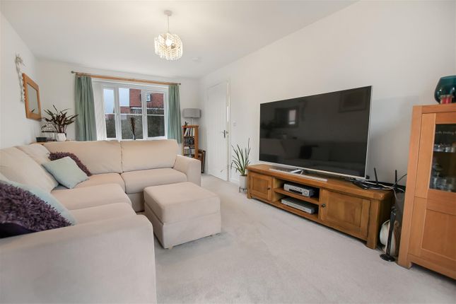 90, Badger Lane, Northallerton photo 3