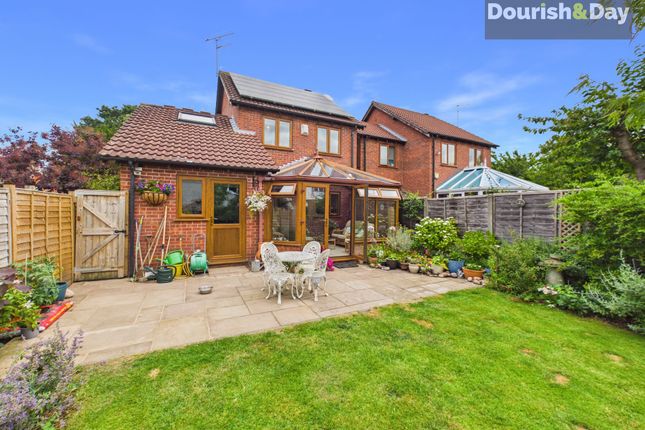 10 Furlong Close, Stafford photo 4