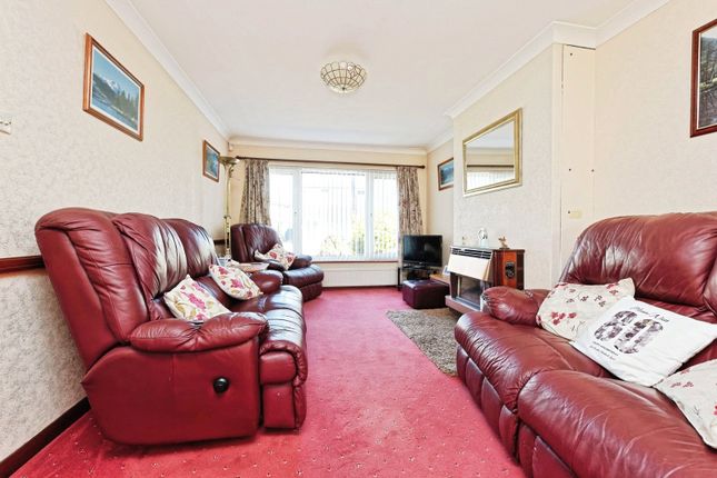 20, Maple Close, Canterbury photo 4