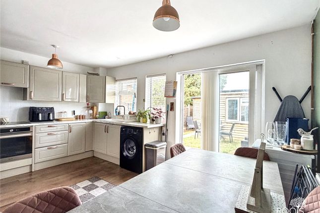29, Billington Way, Thatcham photo 3