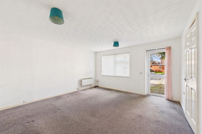 10, St. Lukes Court, Hull photo 3