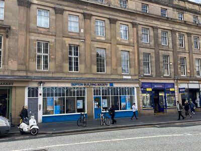 Leisure/hospitality to let in Grainger Street, Newcastle Upon Tyne