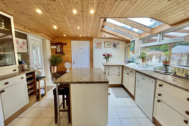 Oak Villa, 1, High Street, Drybrook photo 4