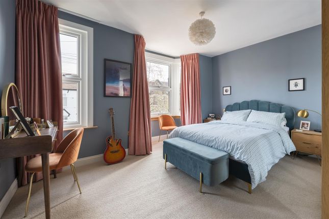 Terraced house for sale in Northbank Road, London