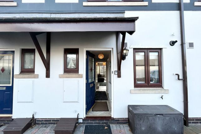 10, Beacons Way, Conwy photo 2