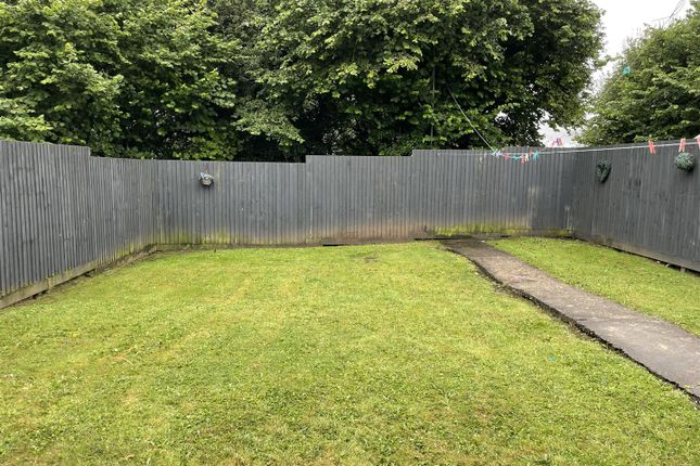 66, Bryngwyn Bach, Llanelli photo 3