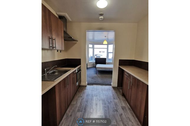 Studio Flat 1