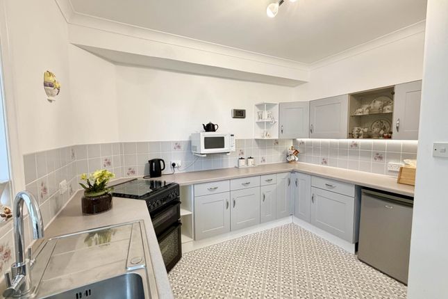 87, Bradham Lane, Exmouth photo 2