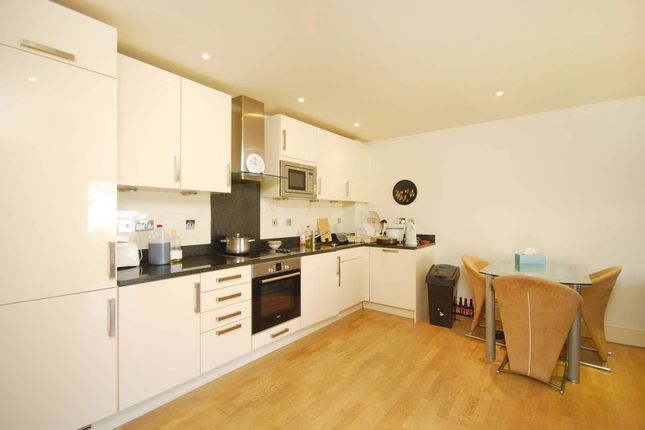 Thumbnail Flat to rent in Denning Mews, Balham, London