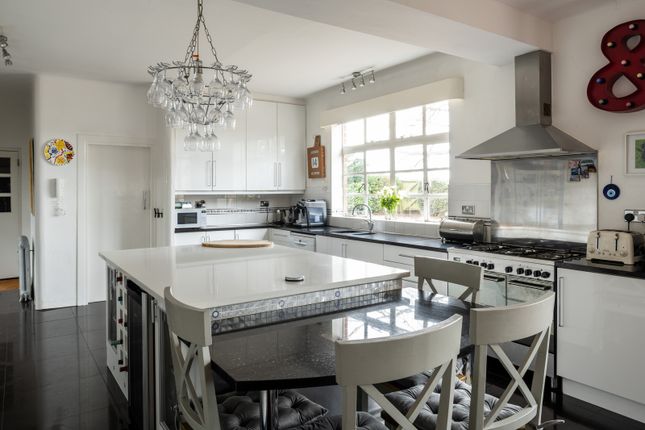 Detached house for sale in Avenue Road, Stratford-Upon-Avon, Warwickshire