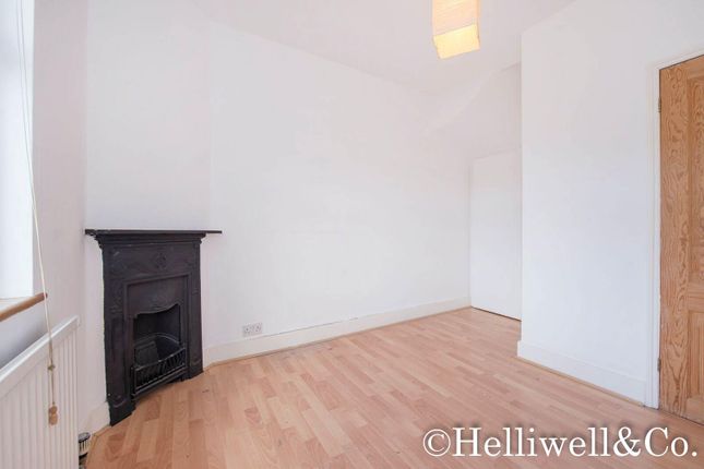 End terrace house to rent in Gumleigh Road, Ealing